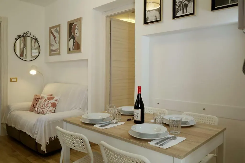 Appartamento Vicolo A Mare, Mazzeo Italia