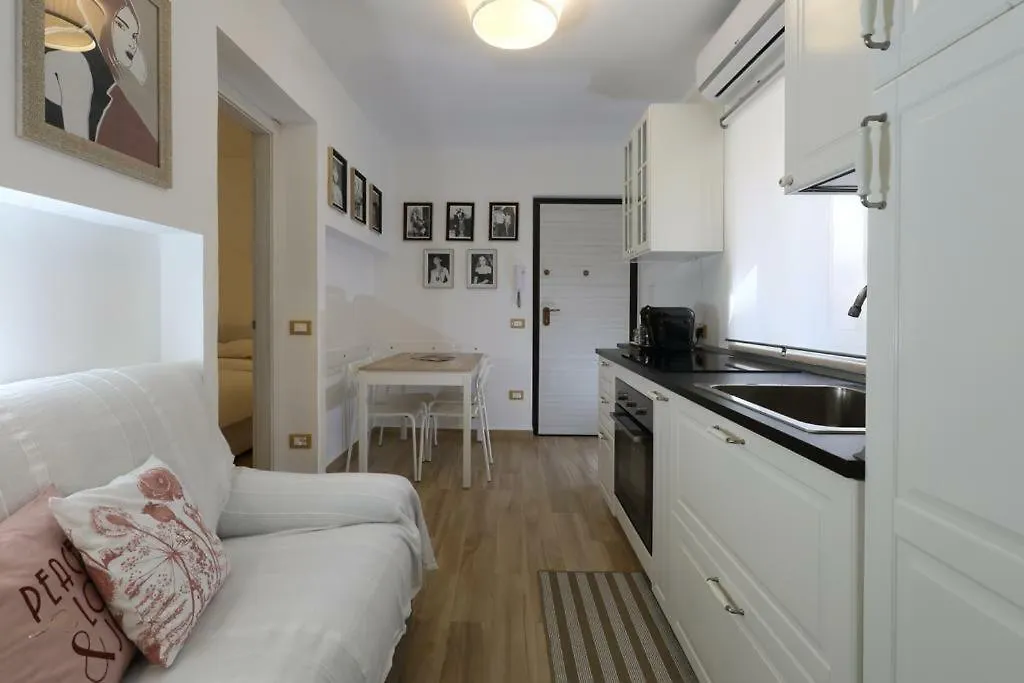 Apartment Appartamento Vicolo A Mare, Mazzeo