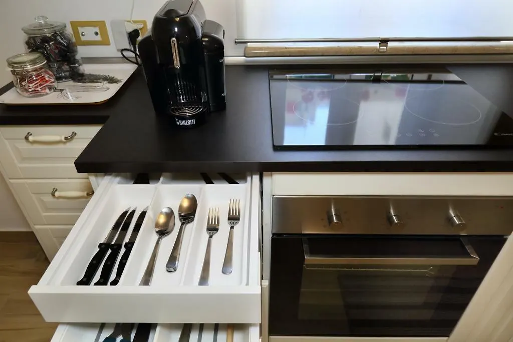 Apartment Appartamento Vicolo A Mare, Mazzeo Italy